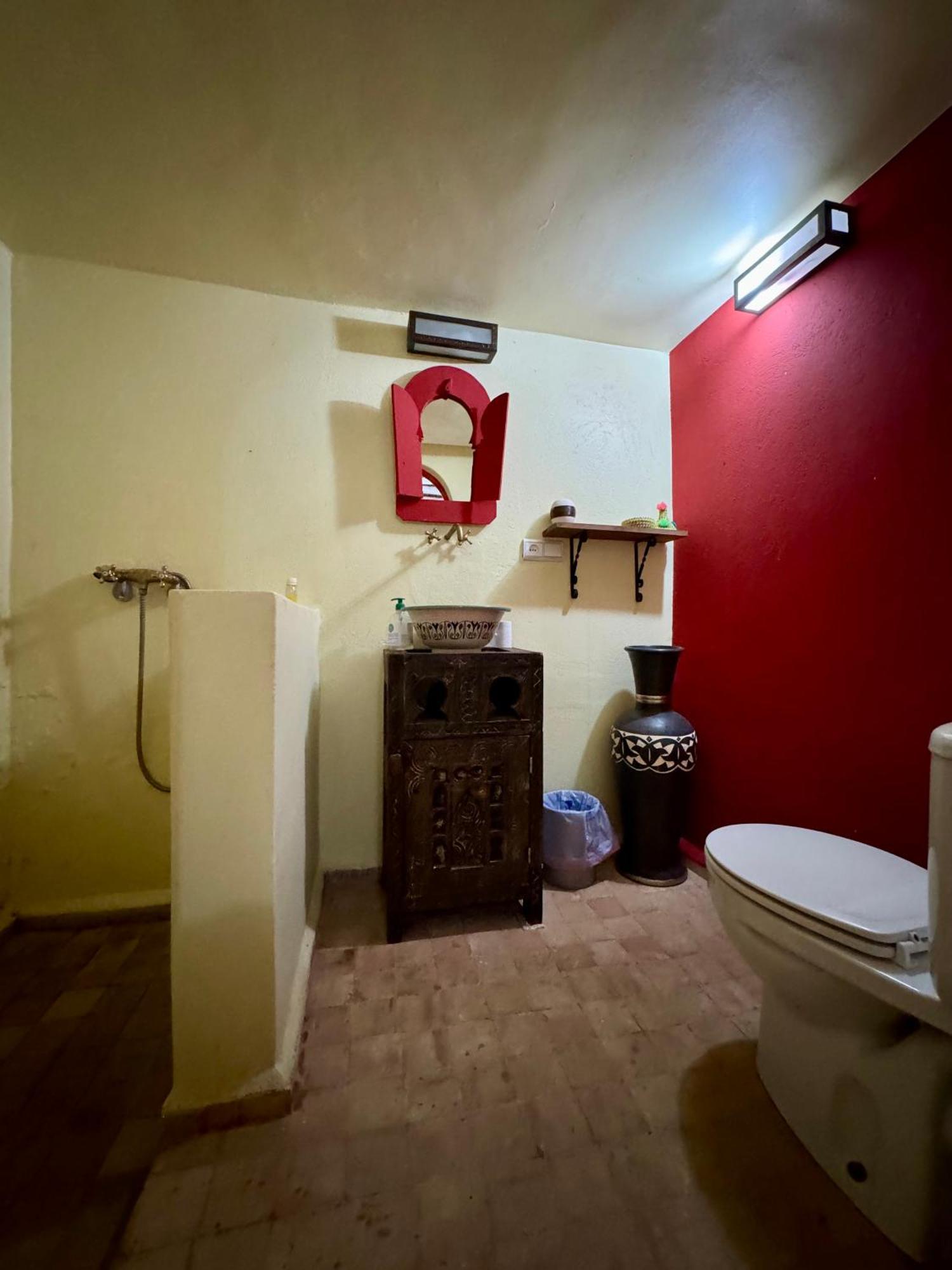 Jenny Lynn Otel Tazrou Dış mekan fotoğraf
