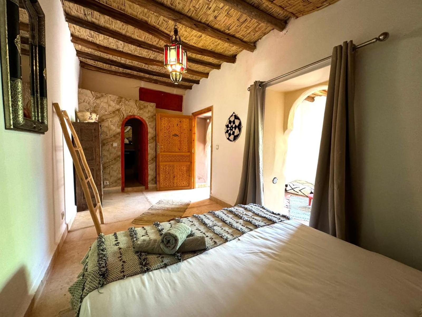 Jenny Lynn Otel Tazrou Dış mekan fotoğraf