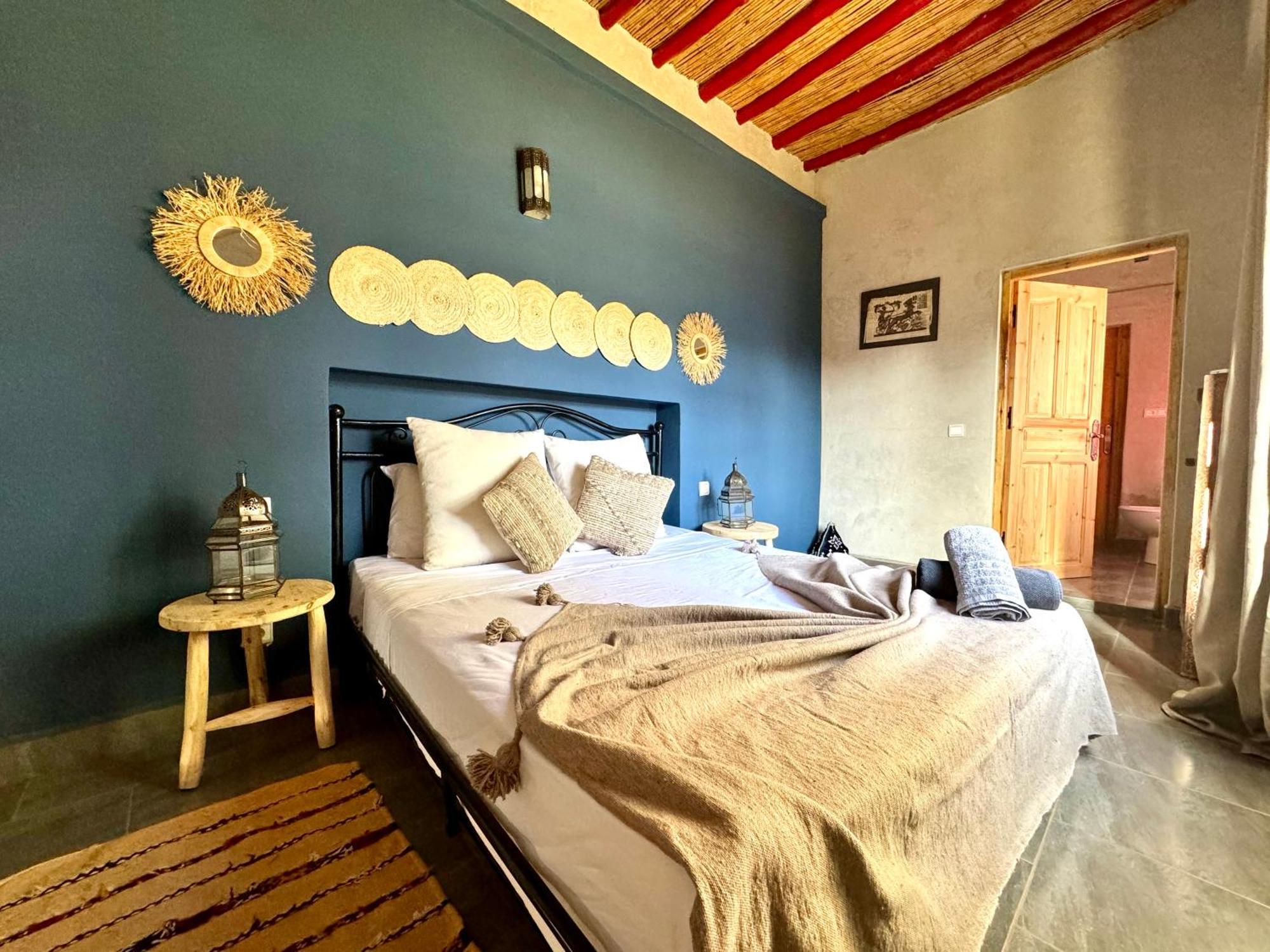 Jenny Lynn Otel Tazrou Dış mekan fotoğraf